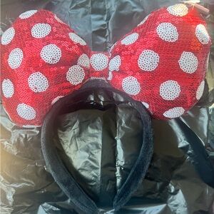MinnieMouse head bow NWT